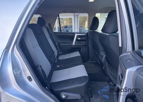 2014 Toyota 4Runner Sr5 z USA, uszkodzony, nr VIN JTEBU5JR1E5201502